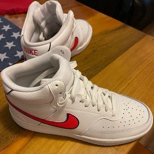 Women’s Nike Court Vision